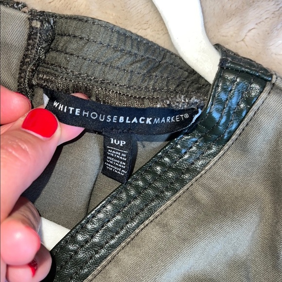 WHITE HOUSE BLACK MARKET Stylish Olive Green Sleeveless Dress - Picture 3 of 8